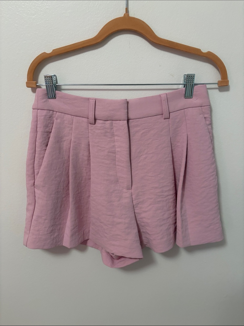 Dunamite High-Rise Pleated Women's Shorts - Pink